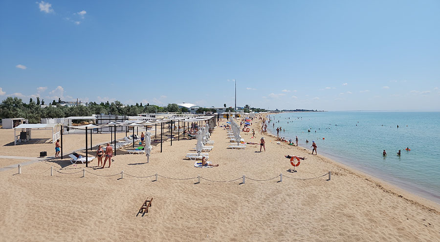 Отдых на западном берегу Крыма: пляж 