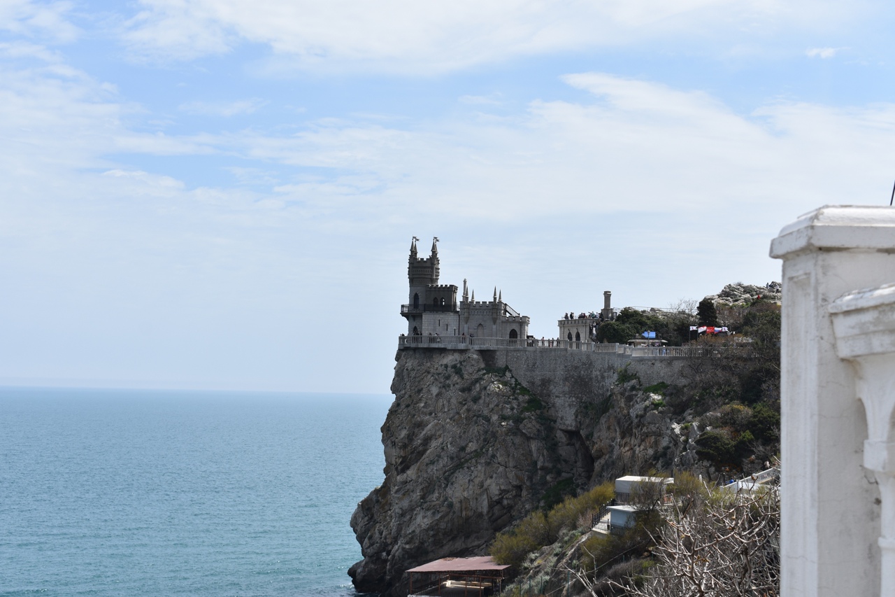 Ласточкино гнездо Экскурсии из Заозерного: Ласточкино гнездо