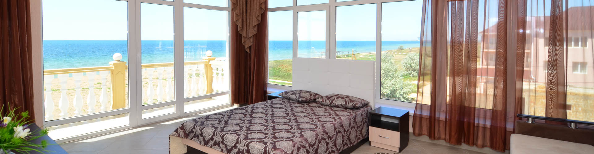 Гостевой дом на первой линии Отдых в Заозерном (Крым) на первой линии